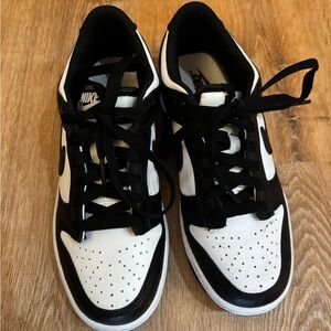 Nike Panda Dunks